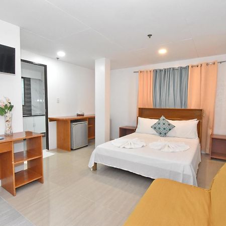 Blue Lotus Hotel Balabag  Phòng bức ảnh