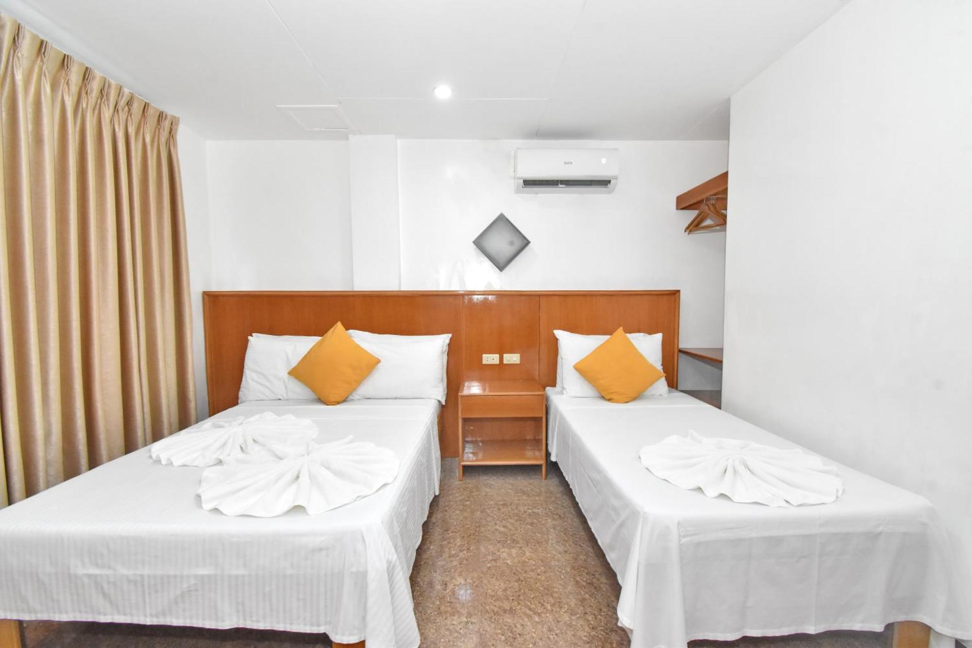 Blue Lotus Hotel Balabag  Phòng bức ảnh
